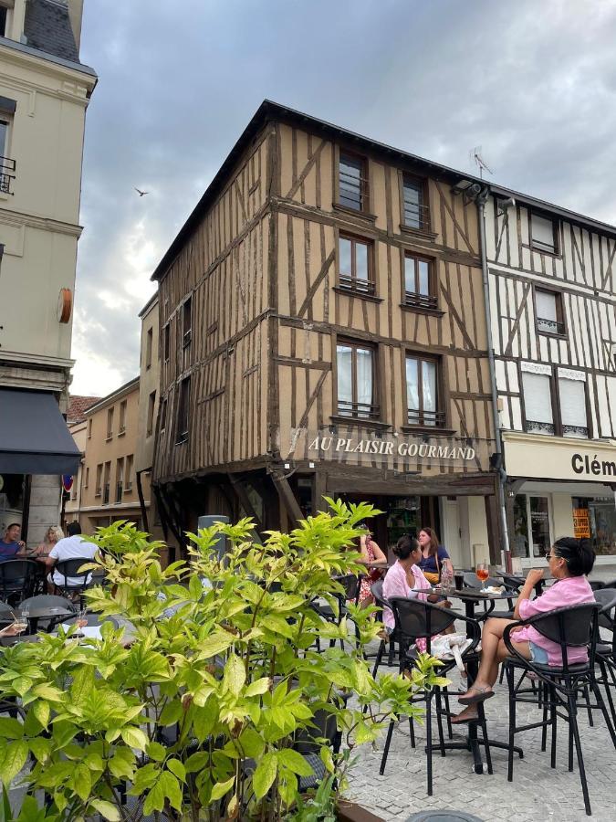 Duplex Cosy 85 M2 Hyper Centre Chalons-En-Champagne Apartment Luaran gambar